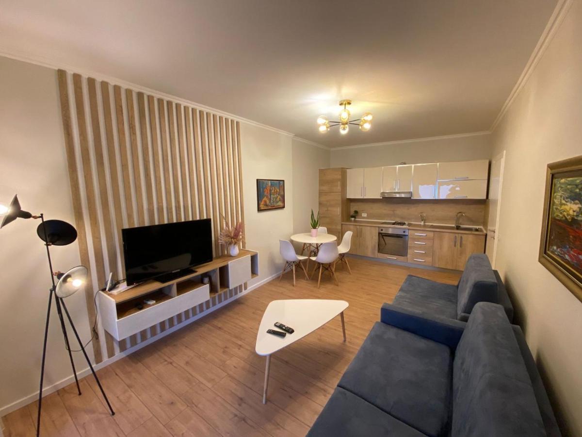 Lila 2 Apartment *